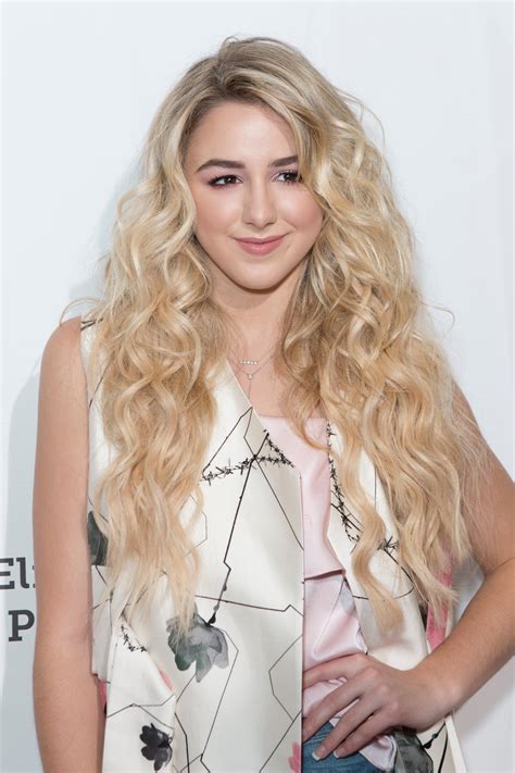 where is chloe lukasiak now.